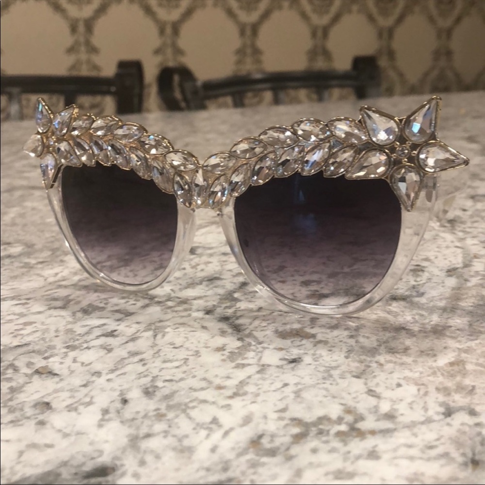 Glamour sunglasses